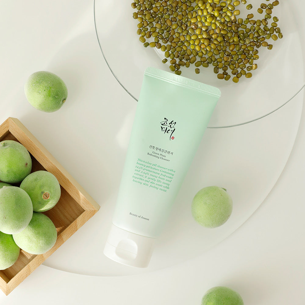 Green Plum Refreshing Cleanser 100ml